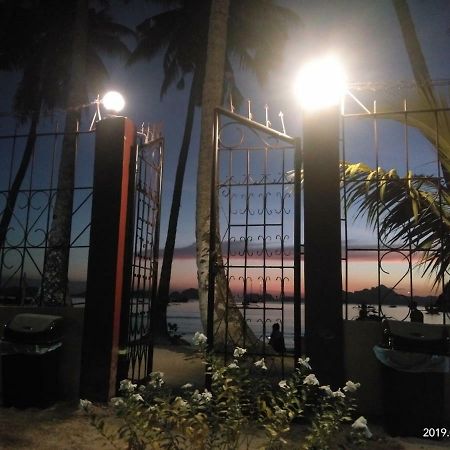 El Seatopia Beach Cottages El Nido Buitenkant foto